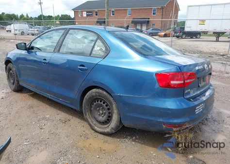 2015 Volkswagen Jetta 2.0L S z USA, uszkodzony, nr VIN 3VW2K7AJ3FM306356